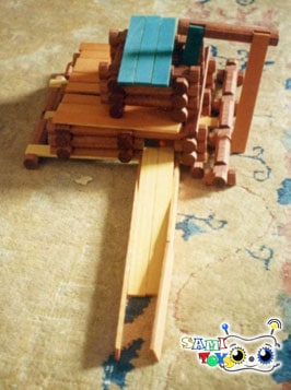 اسباب بازی محبوب ساخت و ساز Lincoln Logs